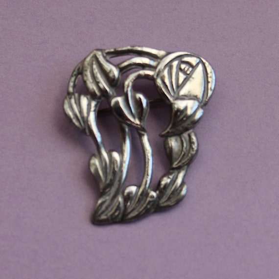 Charming vintage Ortak Art Nouveau Style Pewter Brooch/Collectable/1970s/Scottish