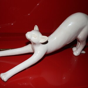 Stary kot z charakterem/długonogi biały porcelanowy kot figurka/statua