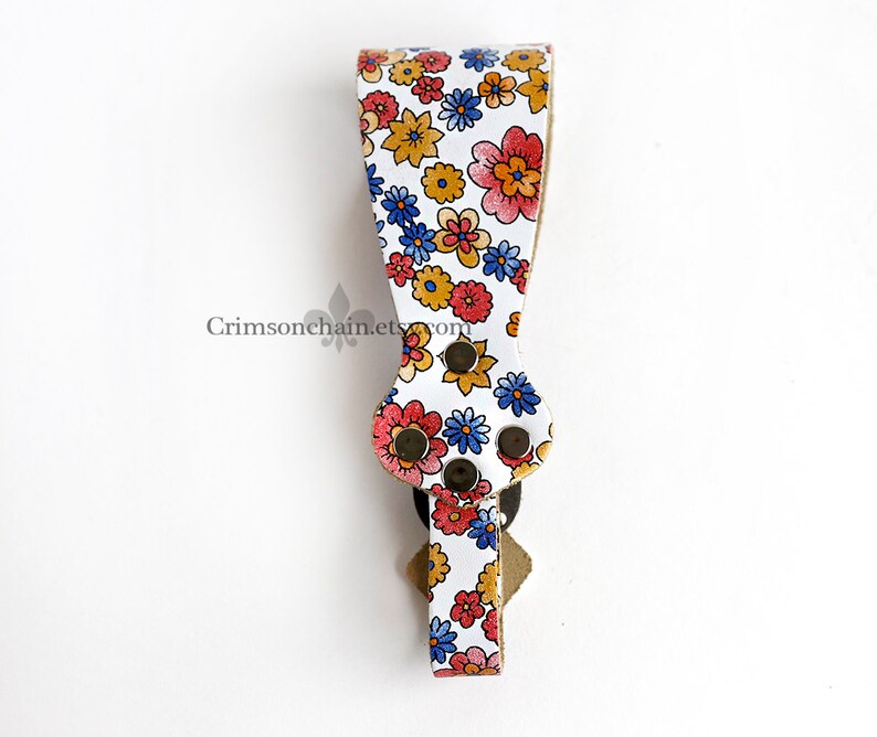 Turn Lock Mug Frog White Hippie Floral by Crimson Chain Etsy