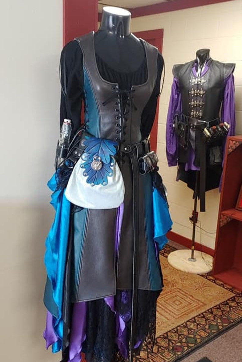 Blue Leather Locking Leaf Sporran by Crimson Chain Etsy