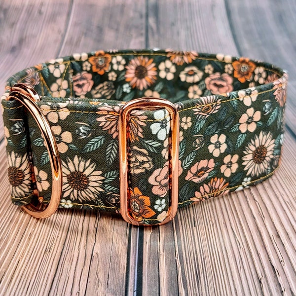 Hundehalsband mit Blumen, florales Martingale Zugstopphalsband od Steckschließe, Windhundhalsband breit / vintage flowers