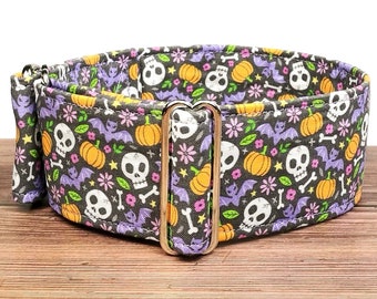 Halloween dog collar skulls and bats, purple fabric dog collar, greyhound collar, limited slip martingale or buckle collar / skulls purple