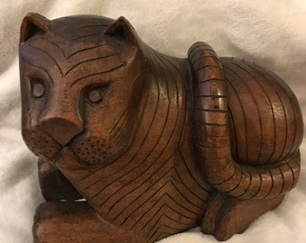 Vintage Solid Teak Hand Carved Smithsonian Institute Siamese Cat with hidden compartment