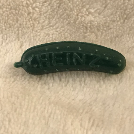 Vintage Heinz Pickle Green Novelty Canners Brooch 