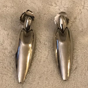 Vintage Dangle Articulating tear drop Bohemian silver Tone Large post earrings