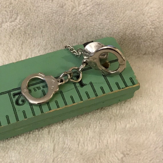 Vintage Handcuffs Police Security Prison silver tone … Gem