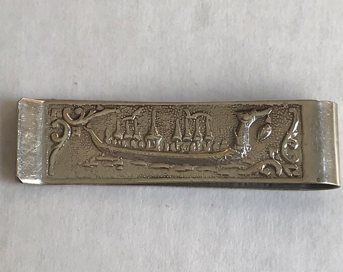 Vintage James Quality Jewelers Bangkok Silver Tone Money Clip Fishing