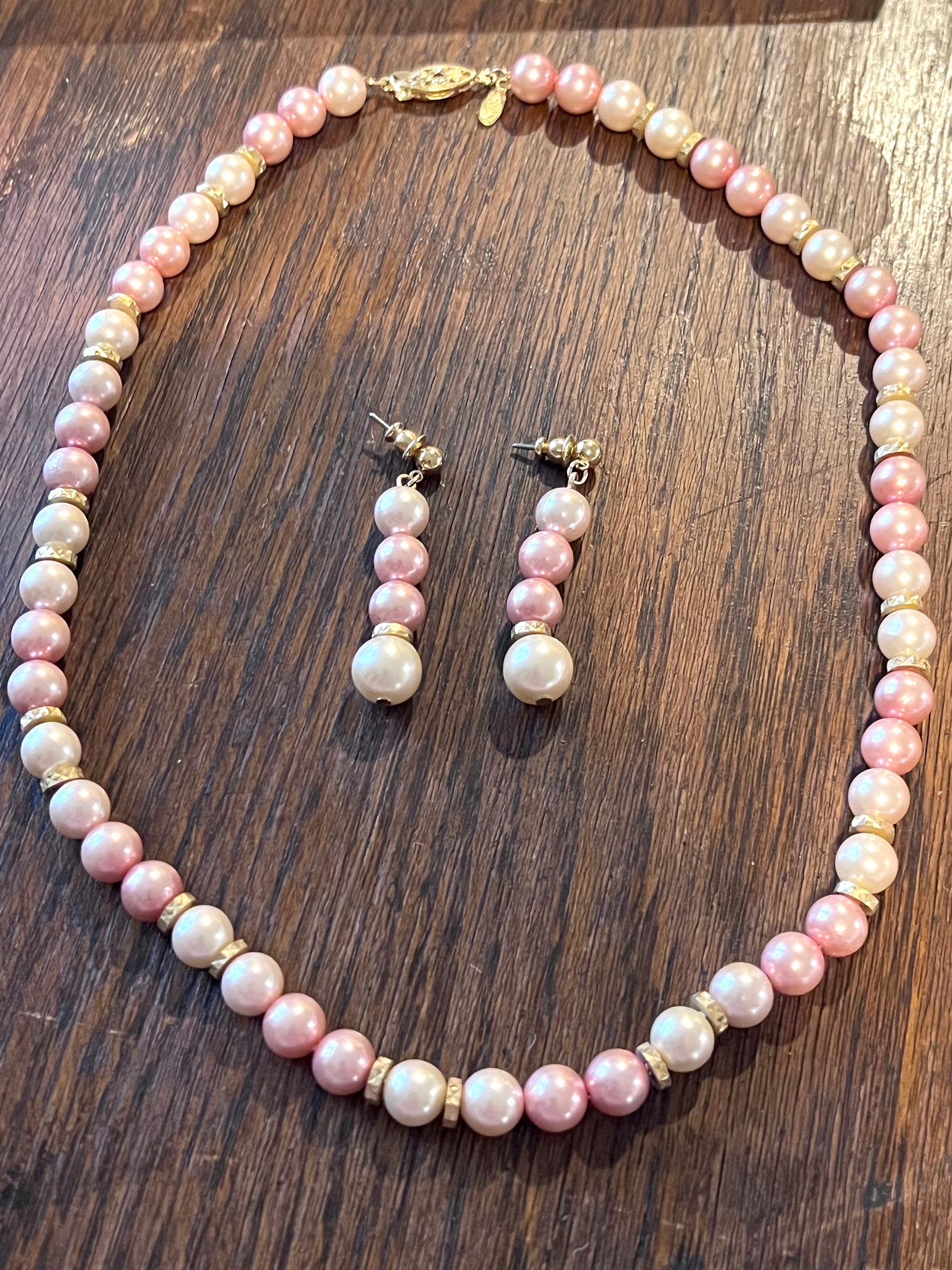 ネックレス・ペンダント [KINDABABY] hematite pink pearl necklace Vintage Napier Pink and White Gold Tone Faux Pearl Classic