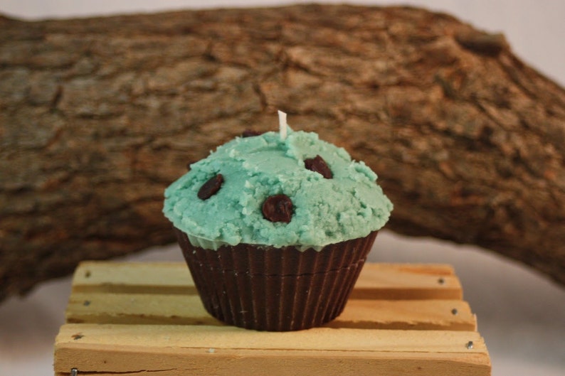 Mint Schoko Cupcake Kerze Standard Grosse Ein Mint Schoko Cupcake Kerze Standard Grosse Ein
