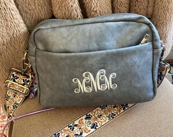 BRECKLYNN Vegan Leather Minimalist Crossbody Bag, Leopard Strap, Trendy Boutique Handbag, Monogram Personalized, Purse