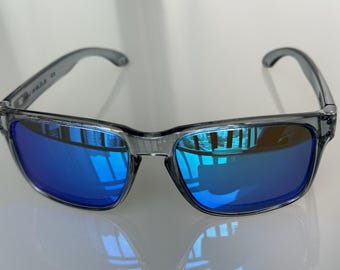 New Sunglasses Polarized Holbrook Clear Gray/Sapphire Blue Iridium USPS