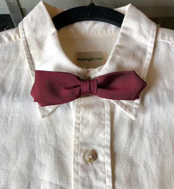 Vintage 50’s Clip On Bow Tie Burgundy Bow Tie - image 1