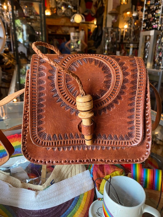 70’s Vintage Hand Tooled Leather Bag - image 2