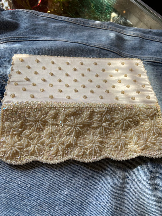 Off white and white beaded clutch bag - image 3