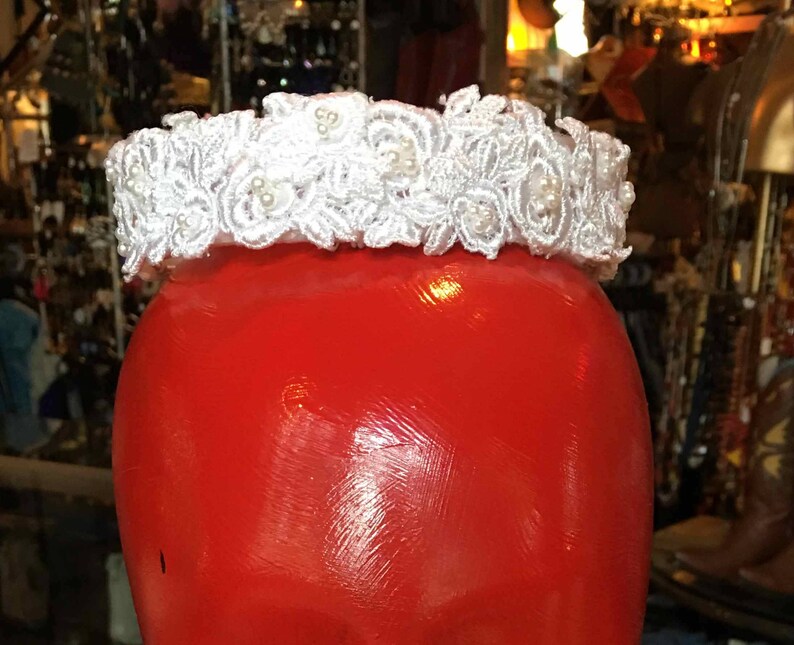 Vintage 50's Bridal Tiara White Floral Wedding Headpiece Pearl Vine Tiara image 4