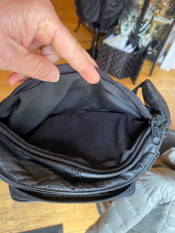 80’s Retro Black Leather Fanny Pack, Hiking Bag, … - image 10