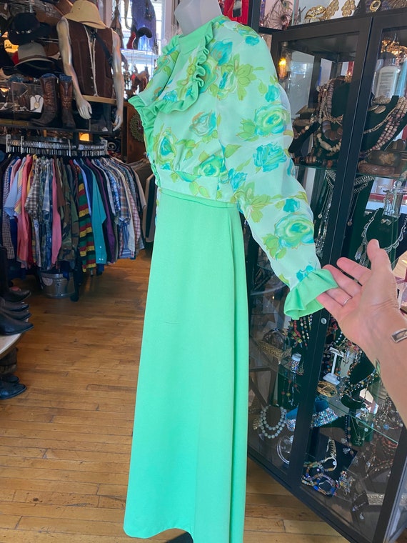 2 Piece 70’s Vintage Lime Green Poly Dress and Cr… - image 3