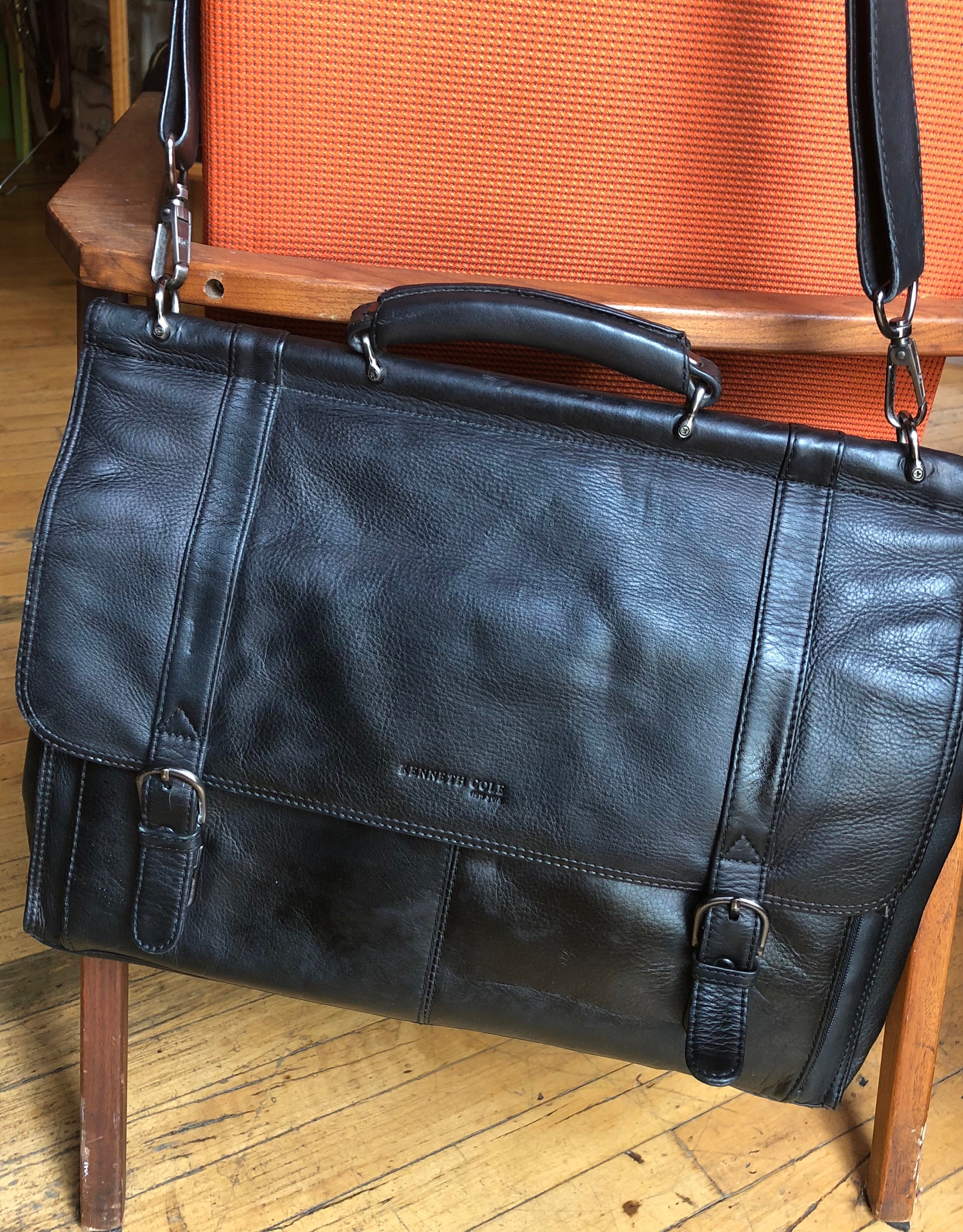 Retro Kenneth Cole negro cuero hombro bolsa - Etsy España