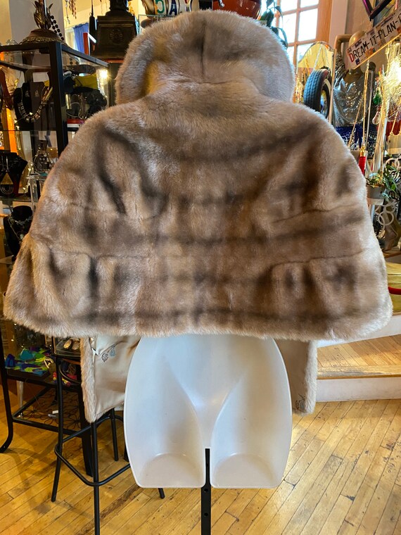 70s Boho Faux Fur Caplet - image 4