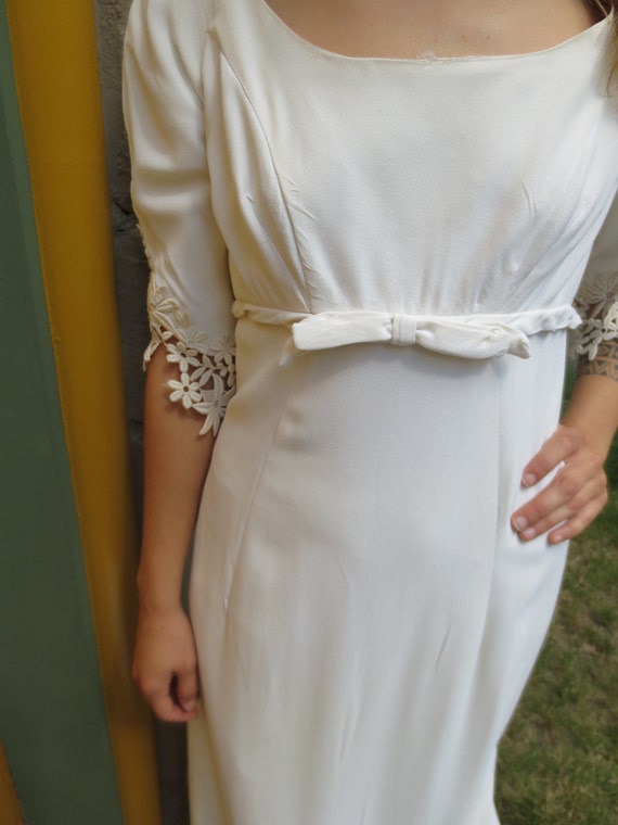 Vintage 1960's Wedding Dress - image 3