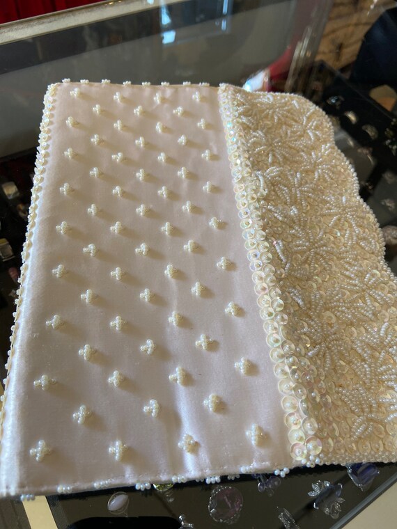 Off white and white beaded clutch bag - image 6