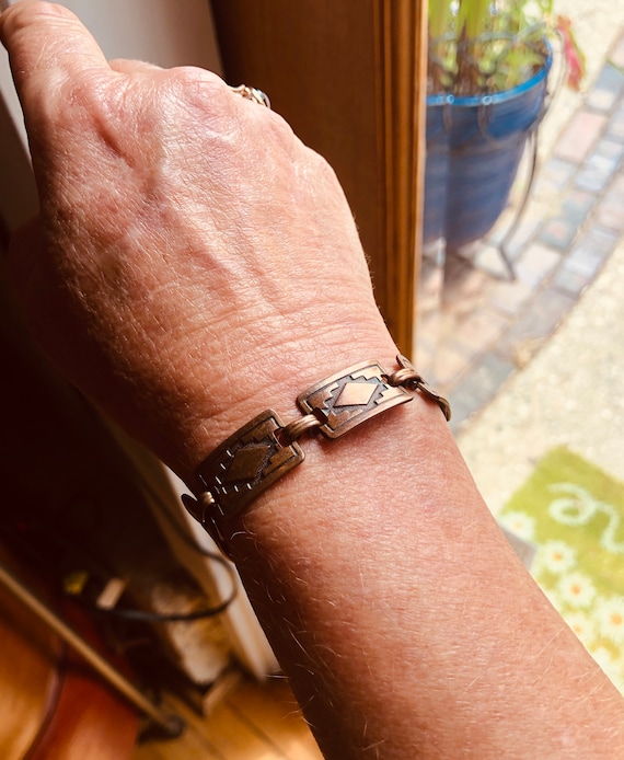 Best 7-1/2' Wrist Native American Navajo Space Kachina Sterling Silver Bracelet Cuff Best 7-1/2' Wrist Native American Navajo Space Kachina Sterling Silver Bracelet Cuff