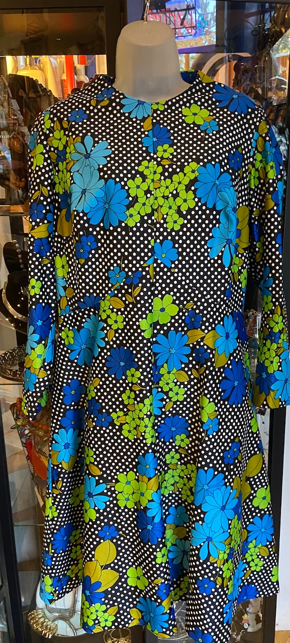 1970s flower and polkadot dress flower power