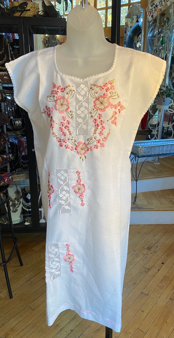 Small embroidered ethnic sack dress cotton - image 3