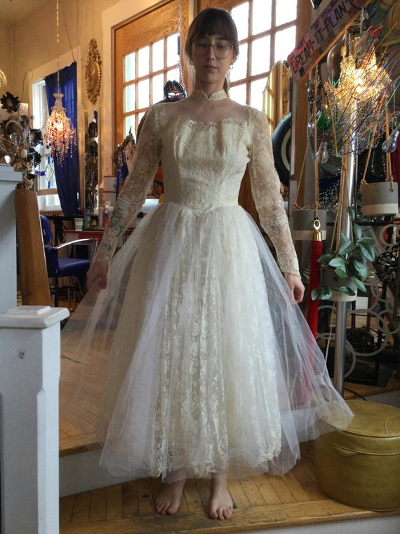 50’s Yellow White  Lace Wedding Dress - image 3