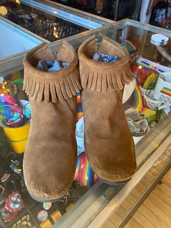 Vintage Minnetonka Fringe Brown Suede Booties