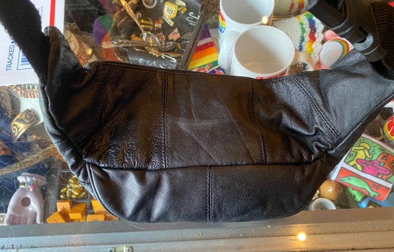 80’s Retro Black Leather Fanny Pack, Hiking Bag, … - image 5