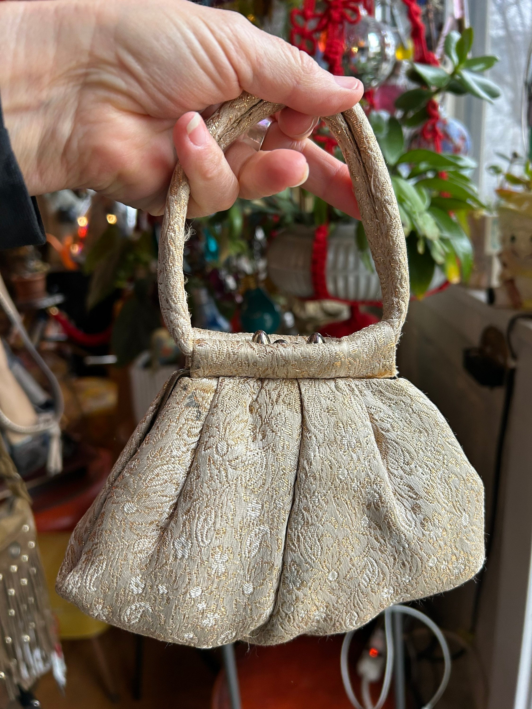 La Regale Vintage Black Beaded Purse Gold Chain Shoulder Strap