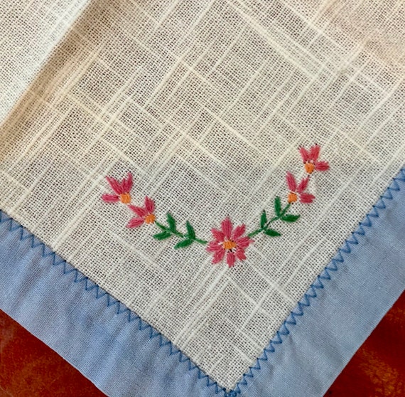 Antique Linen Embroidered Hankerchiefs or Table S… - image 4