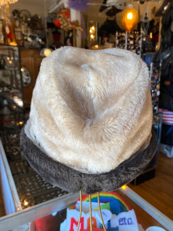 70’s Boho Tan and Brown Faux Fur Winter Hat - image 3