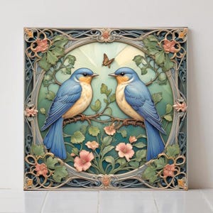 Keramiska plattor i jugendstil med fågelmotiv: Väggdekoration för kök och badrum - Set om 2