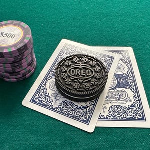 Op Rounders geïnspireerde cookie-pokerkaartbeschermer (kaartbeschermer)