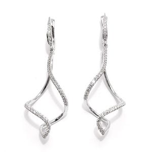 Boucles d'oreilles pendantes/pendantes torsadées en or blanc 14 carats, bijoux en spirale longue en spirale pavée, cadeaux d'anniversaire, cadeau de Saint-Valentin pour femme