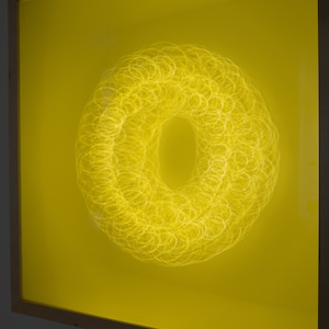 Étendu-Contemporary kinetic light artwork-Wall ambient lamp-Geometric abstract light sculpture- Collectible design lamp