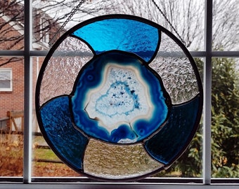 Round Stained Glass Panel with Blue Agate Geode, Cathedral Art Glass Window Hanging