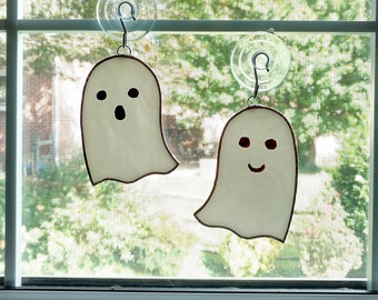 Ghost Stained Glass Suncatcher, Halloween Decoration, Ghost Ornament, White Ghost, Halloween Ornament, Spooky, Fall Decor, Custom Colors
