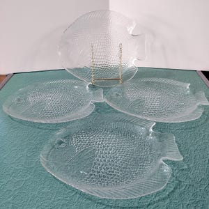 Vintage Arcoroc Poisson Clear Fish Shaped Dinner Plates, Set of Four