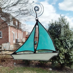 Stained Glass Sailboat, Nautical Decor, Sailboat Suncatcher, Coastal Art, Beach Decor, Blue Boat Ornament, Sailor Gift