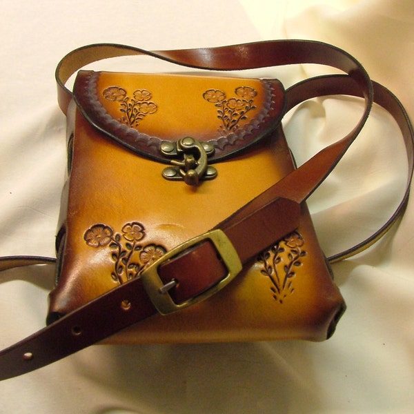 Handmade Leather Cross body "on the go" shoulder Bag. Adjustable Strap.  Product No.-  BP 1004