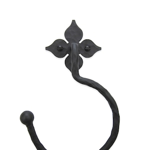 Rustic Spade Iron Open Towel Ring BHR44