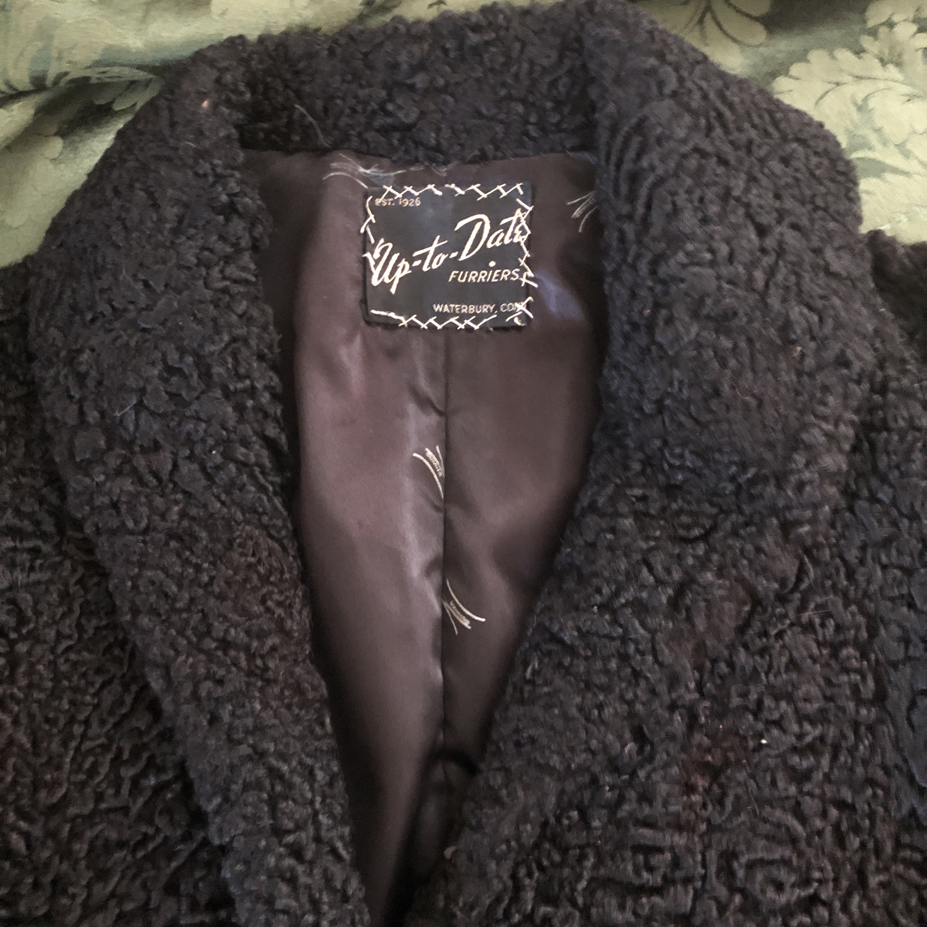 Pre-Loved Men's Black Persian Lamb Bomber Jacket with Leather & Grey M –  Christos Furs