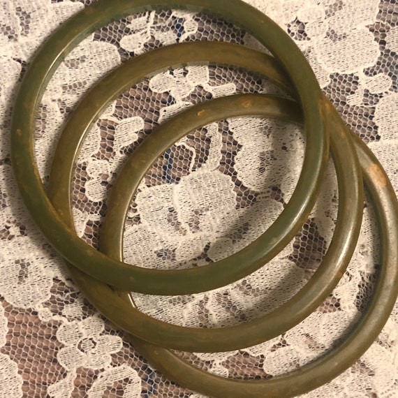 Set of 3 marbled olive green bakelite bangles, th… - image 1