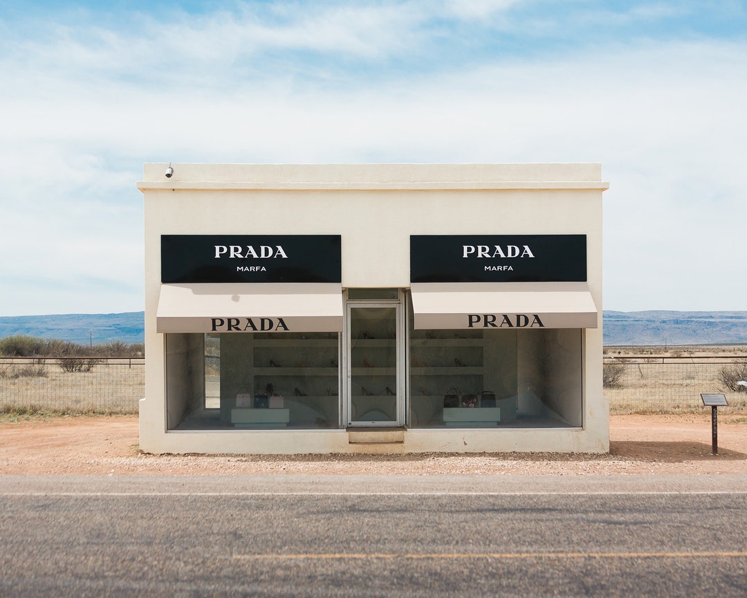 Marfa Picture, Marfa Photo, Famous Fashion Art Installation in Marfa