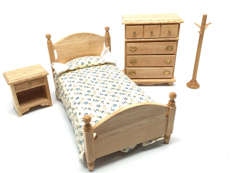 miniature dollhouse bedroom furniture