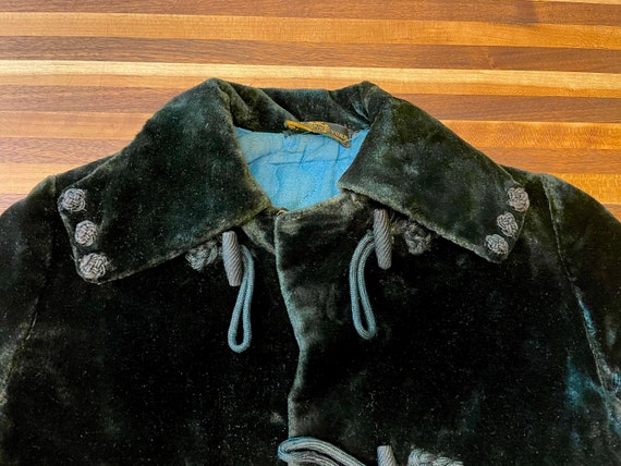 Edwardian Childs Silk Velvet Coat, Black, Blue Si… - image 4