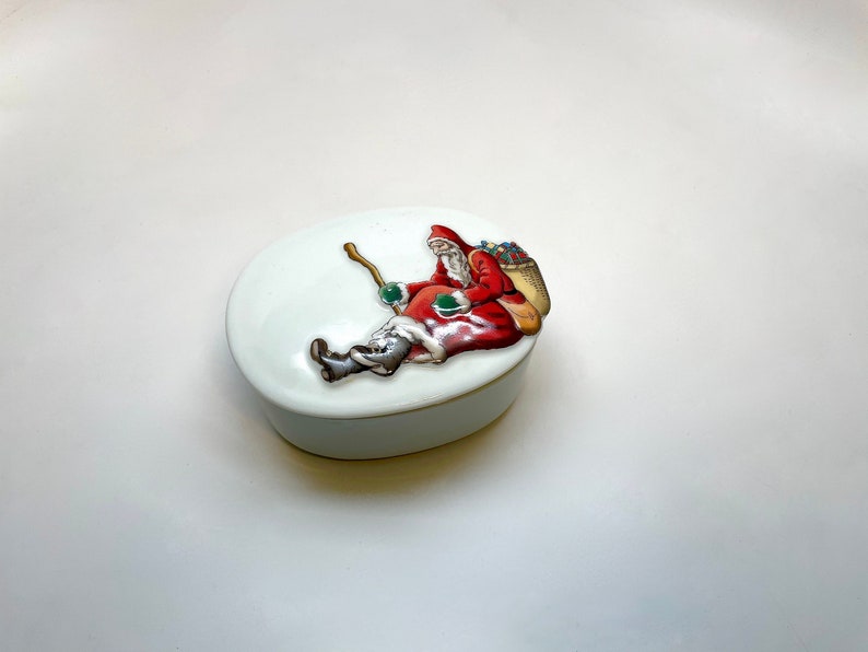 Santa Claus Porcelain Trinket Box, Raised Image, Old World Santa, Box, Jewelry Box, Christmas Decor, 1980's image 1